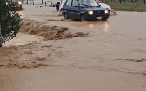 Quarta alluvione in un anno a Portoferraio: strade e abitazioni sotto acqua e fango