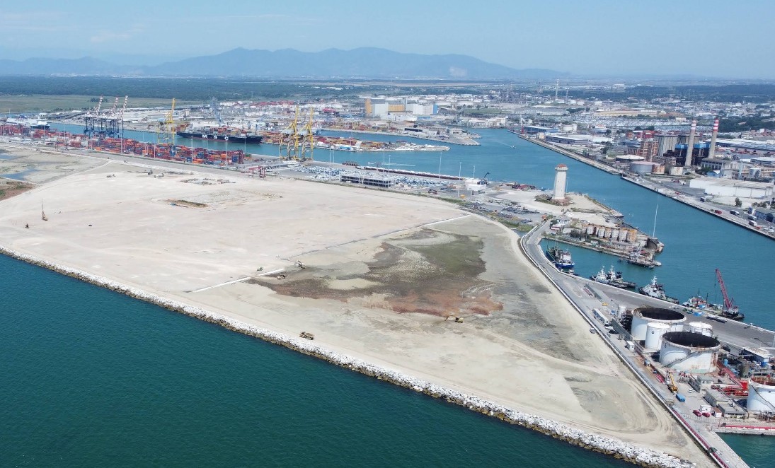 Toscana: approvato il Bilancio 2026, 200 milioni per la Darsena Europa