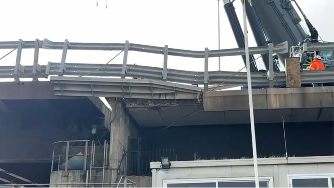 Cedimento del ponte sulla FiPiLi, si punta alla riapertura per martedì prossimo