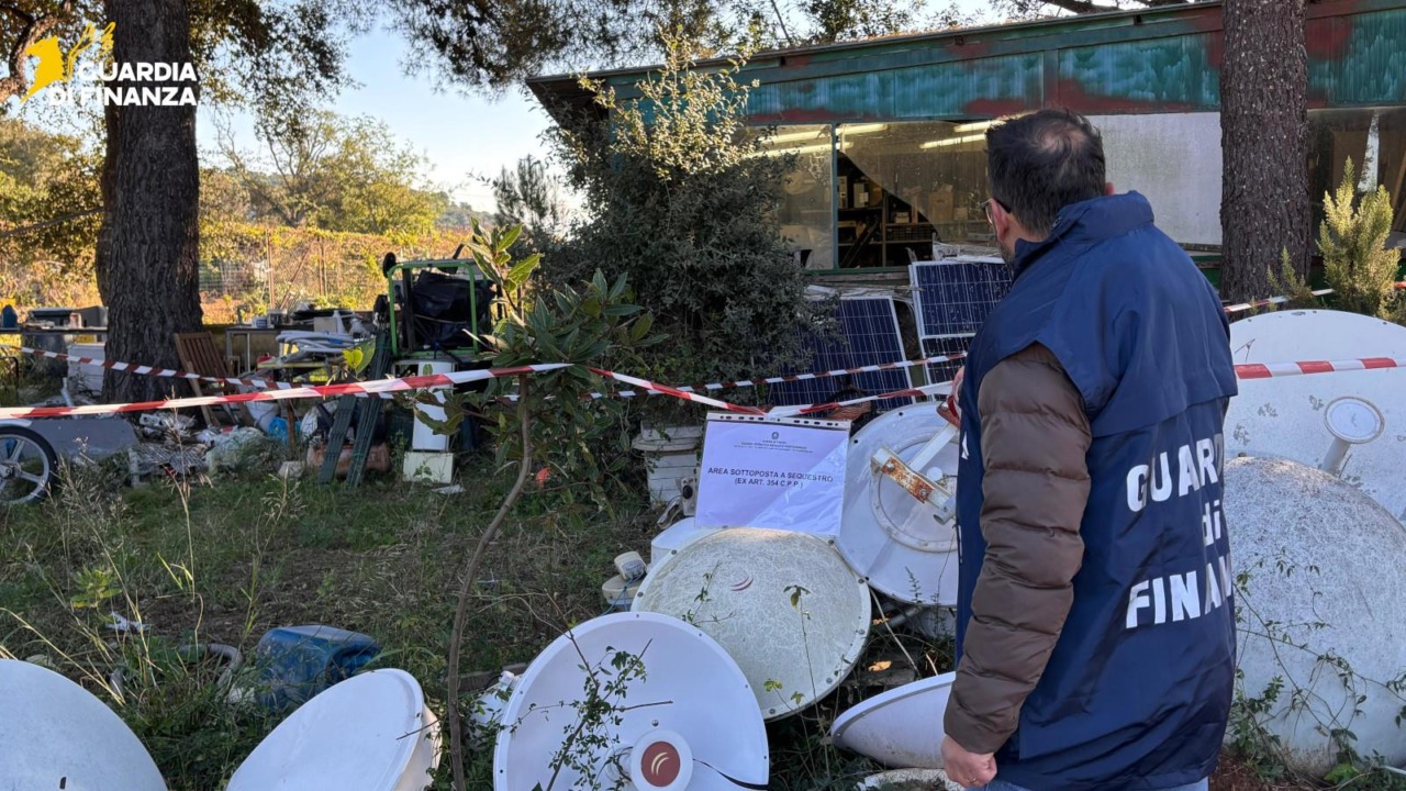 Sequestrata area di 950 metri quadrati all’Elba per discarica abusiva